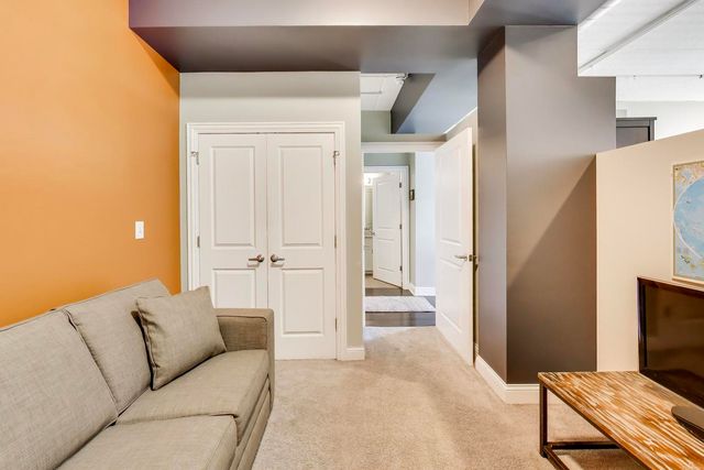 4846 N CLARK Street 510, Chicago, IL 60640