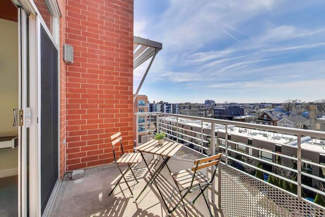 4846 N CLARK Street 510, Chicago, IL 60640