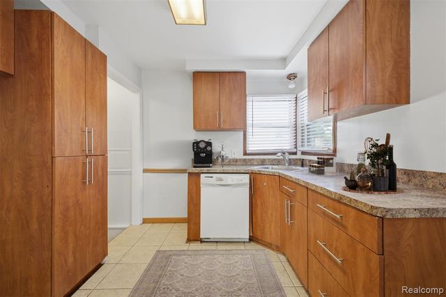 15080 Churchill Street, Southgate, MI 48195