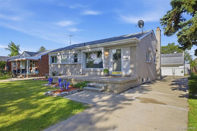 15080 Churchill Street, Southgate, MI 48195