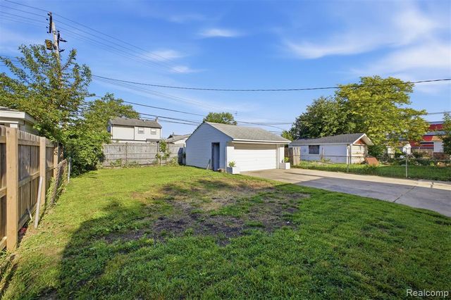 15080 Churchill Street, Southgate, MI 48195