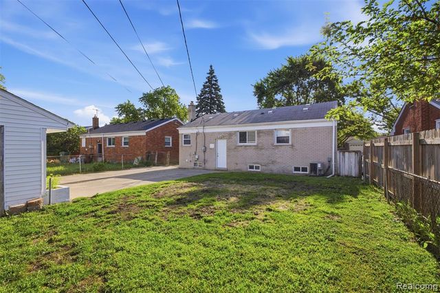 15080 Churchill Street, Southgate, MI 48195