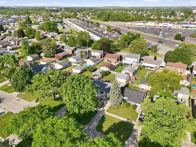 15080 Churchill Street, Southgate, MI 48195