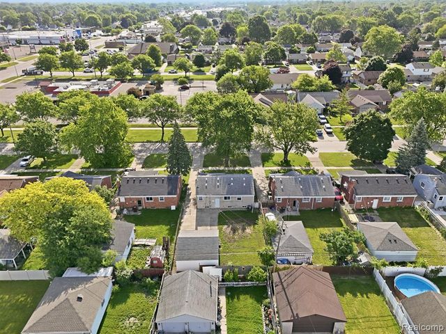 15080 Churchill Street, Southgate, MI 48195