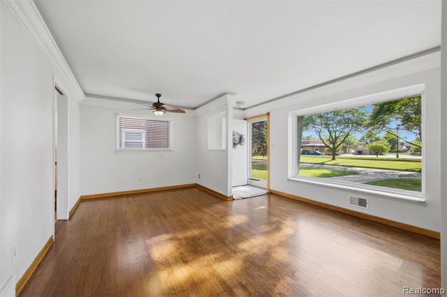 15080 Churchill Street, Southgate, MI 48195