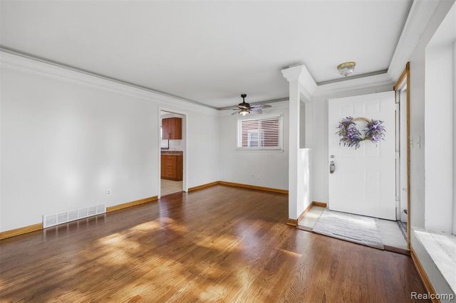 15080 Churchill Street, Southgate, MI 48195