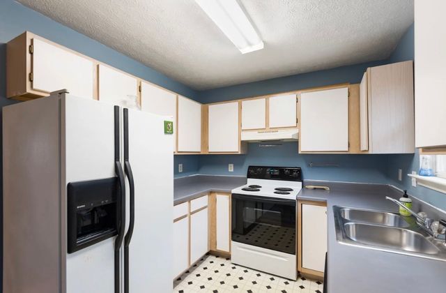 110 Waterview Dr, Hendersonville, TN 37075