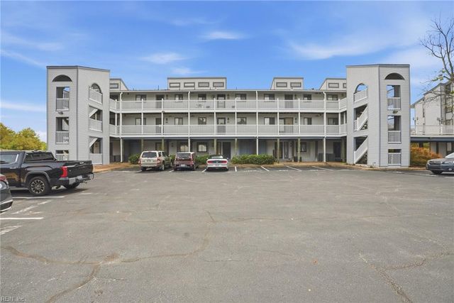 3200 Lynnhaven Dr Apt 208, Virginia Beach, VA 23451
