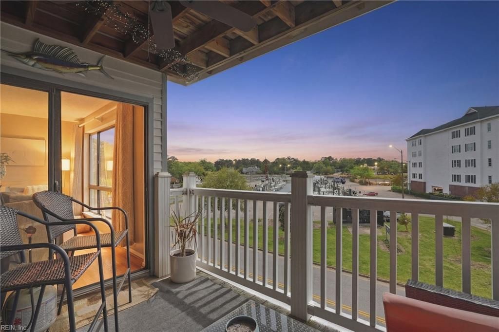 3200 Lynnhaven Dr Apt 208, Virginia Beach, VA 23451