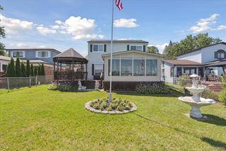 2295 Davista Drive, Highland Charter Township, MI 48356