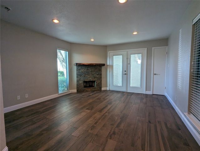 3113 Sondra Drive 106, Fort Worth, TX 76107