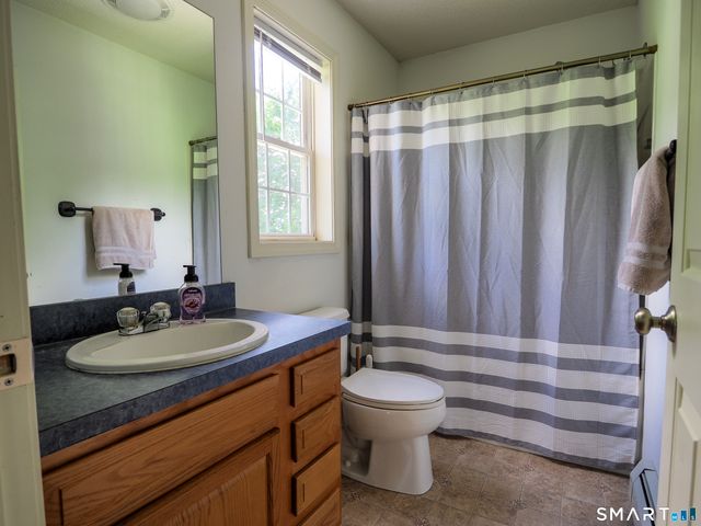 386 White Pine Road, Torrington, CT 06790