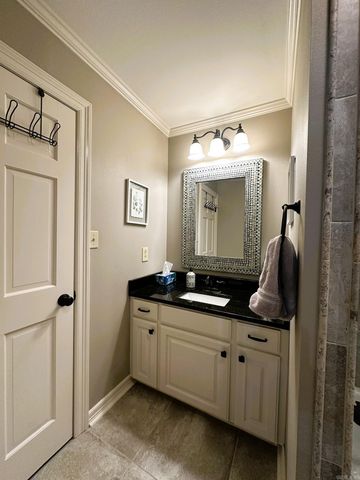 103 Brentwood Cir, Crossett, AR 71635