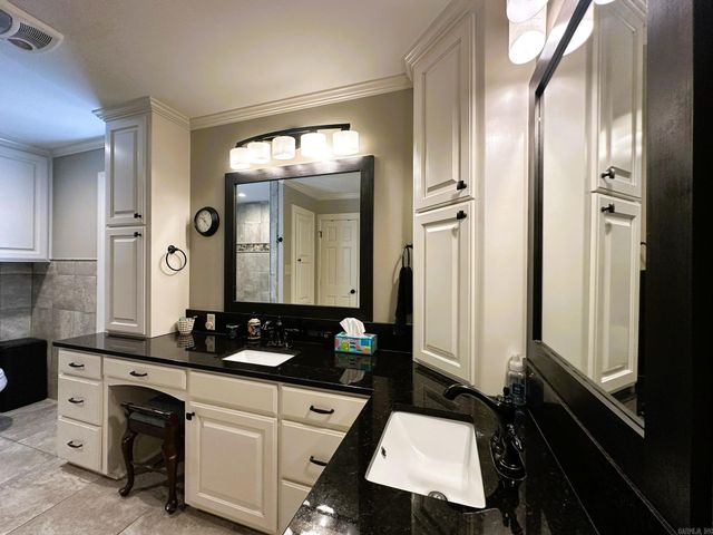 103 Brentwood Cir, Crossett, AR 71635