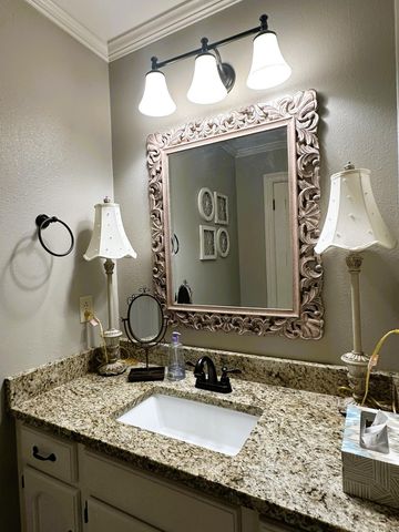 103 Brentwood Cir, Crossett, AR 71635