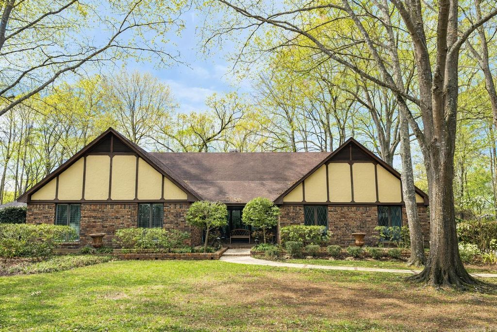 103 Brentwood Cir, Crossett, AR 71635