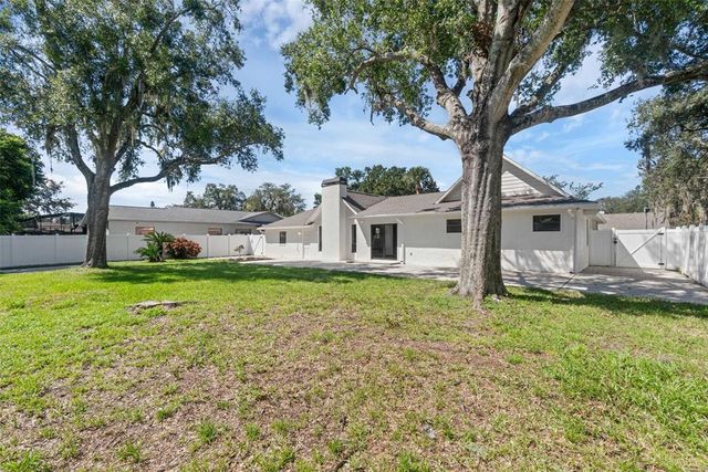 777 COACH LIGHT DRIVE, Fern Park, FL 32730