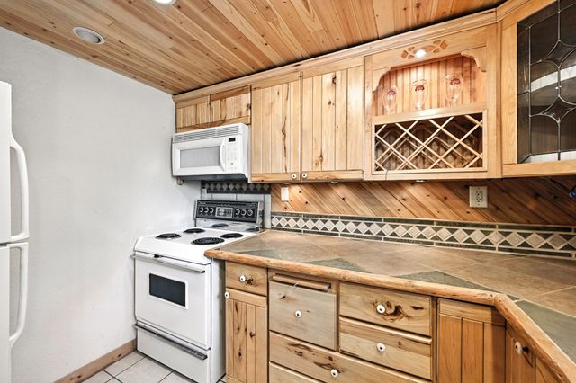 28059 742nd Avenue, Dassel, MN 55325