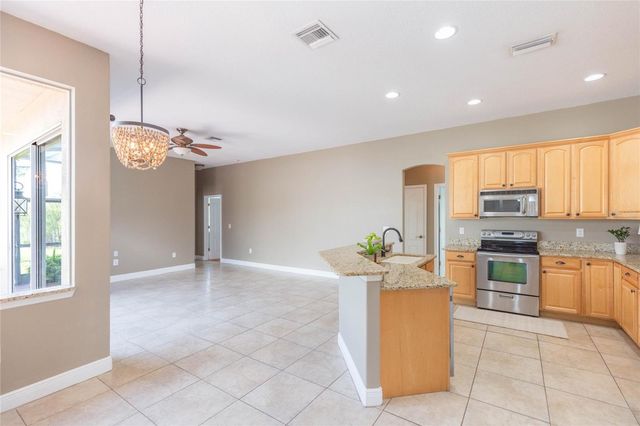 11544 PINE HOLLOW WAY, Dade City, FL 33525