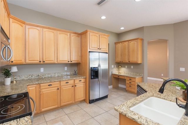 11544 PINE HOLLOW WAY, Dade City, FL 33525