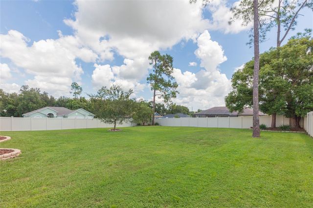 11544 PINE HOLLOW WAY, Dade City, FL 33525