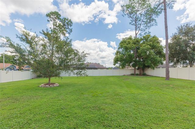 11544 PINE HOLLOW WAY, Dade City, FL 33525