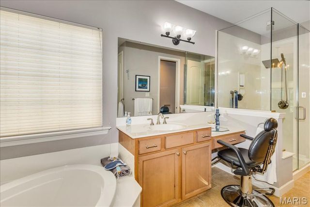 14623 Kendall Ridge Drive, Chesterfield, MO 63017