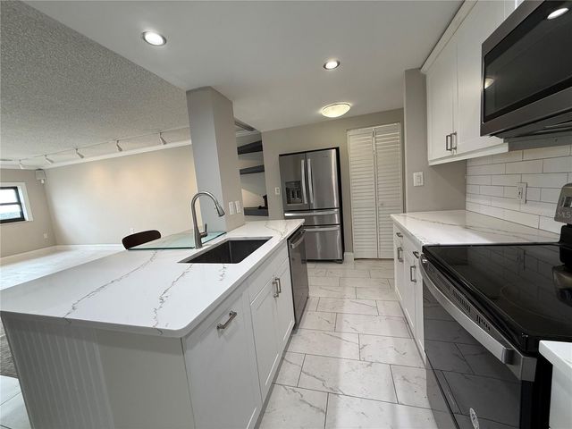 4141 BAYSHORE BOULEVARD 1203, Tampa, FL 33611