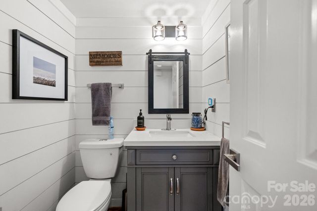 121 Lake Pine Road, Mooresville, NC 28117