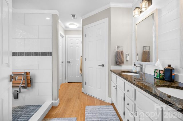 121 Lake Pine Road, Mooresville, NC 28117