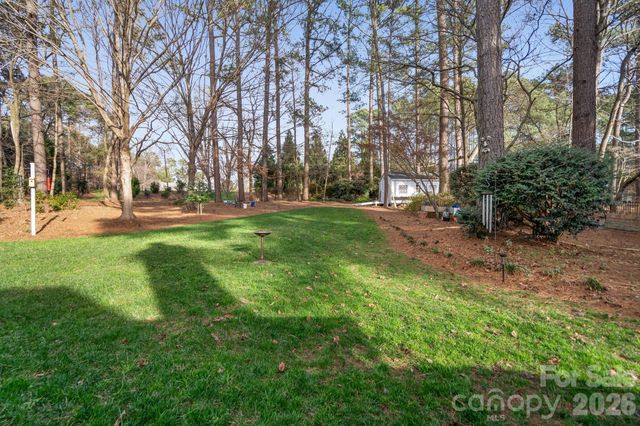 121 Lake Pine Road, Mooresville, NC 28117