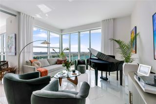 950 Brickell Bay Dr 5210, Miami, FL 33131