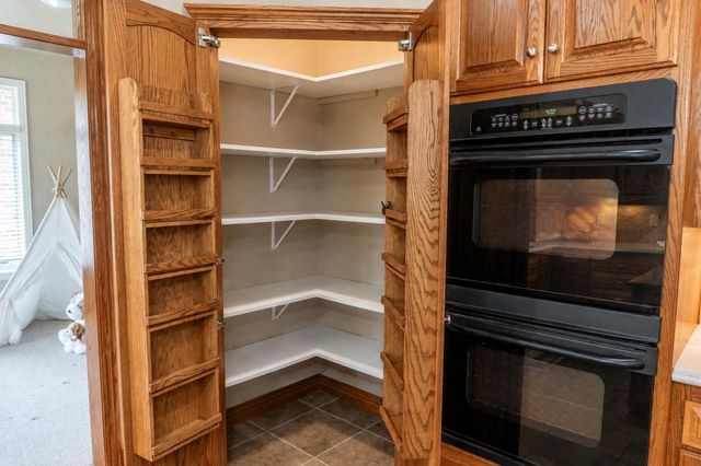 3415 SCHUBERT PLACE, Green Bay, WI 54311
