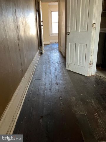 3821 BROWN ST, Philadelphia, PA 19104