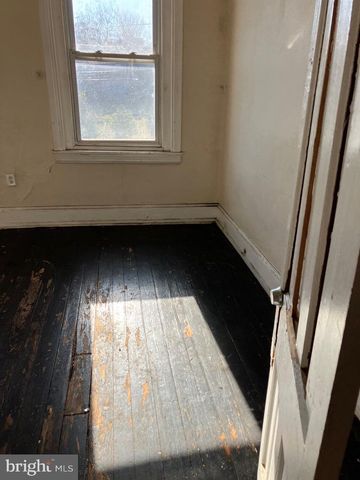 3821 BROWN ST, Philadelphia, PA 19104