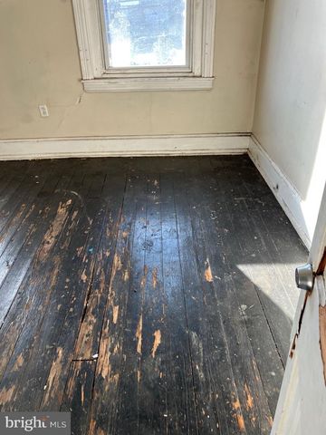 3821 BROWN ST, Philadelphia, PA 19104