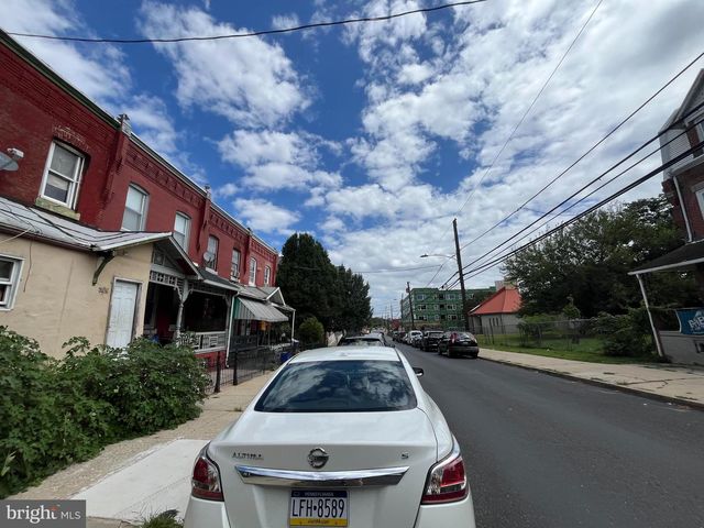 3821 BROWN ST, Philadelphia, PA 19104