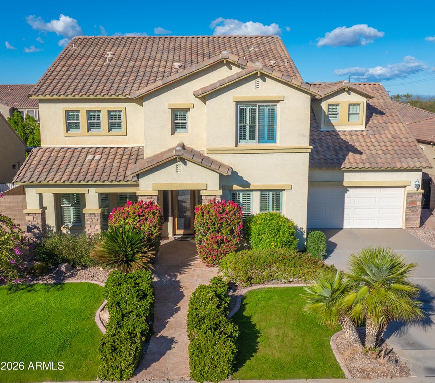 Image 1 of property listing at 3158 E TURNBERRY Drive, Gilbert, AZ 85298