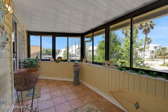 118 GOVERNOR Street 208, Green Cove Springs, FL 32043