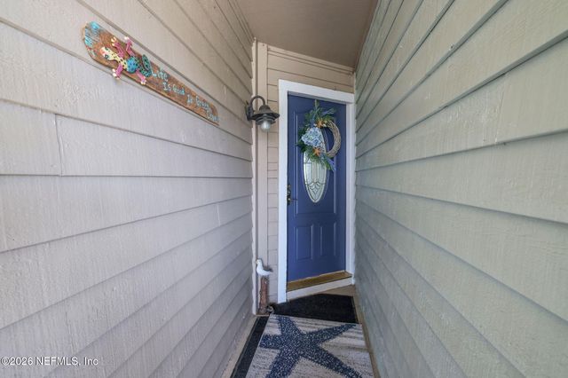 118 GOVERNOR Street 208, Green Cove Springs, FL 32043