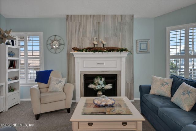 118 GOVERNOR Street 208, Green Cove Springs, FL 32043
