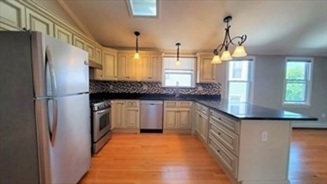 118 Foster Street 3, Peabody, MA 01960