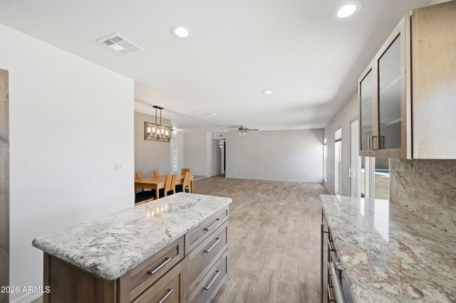 4650 S PARKSIDE Drive, Tempe, AZ 85282