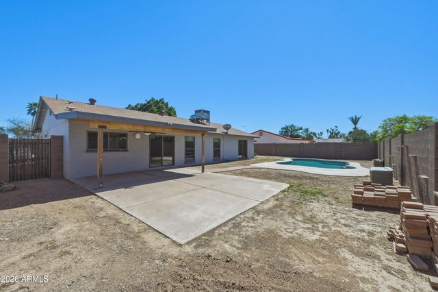 4650 S PARKSIDE Drive, Tempe, AZ 85282