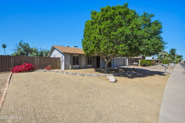 4650 S PARKSIDE Drive, Tempe, AZ 85282