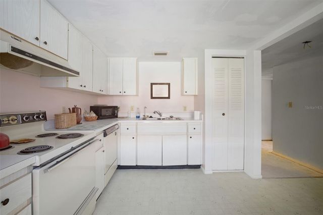 19029 US HIGHWAY 19 N 15A, Clearwater, FL 33764