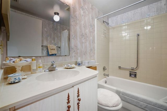 19029 US HIGHWAY 19 N 15A, Clearwater, FL 33764