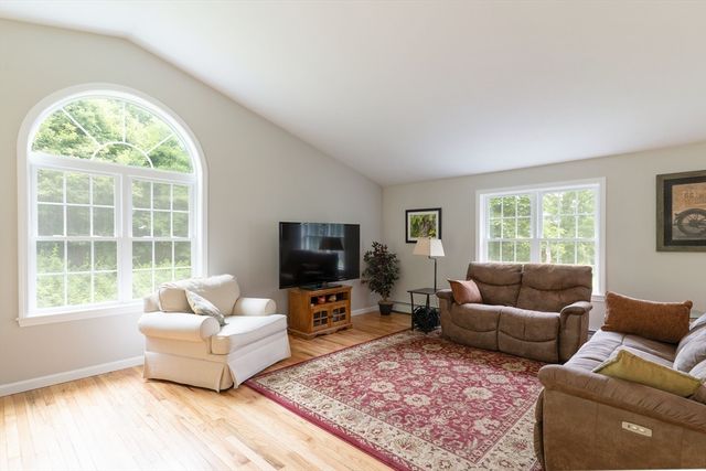 26 Old West Brookfield Rd, North Brookfield, MA 01535