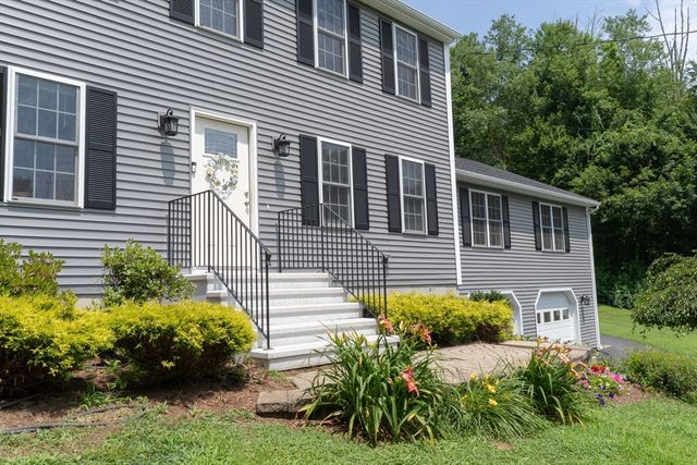 26 Old West Brookfield Rd, North Brookfield, MA 01535
