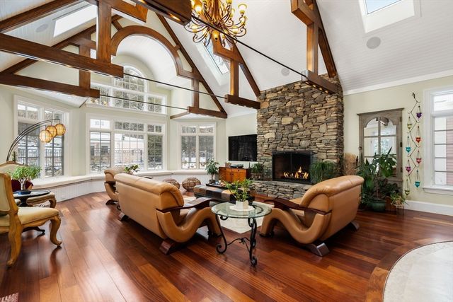 5 Hamlins Crossing, Dover, MA 02030